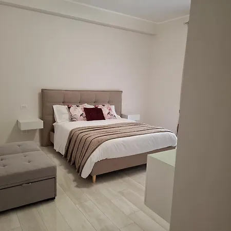 Guest house Mariam Royal & *